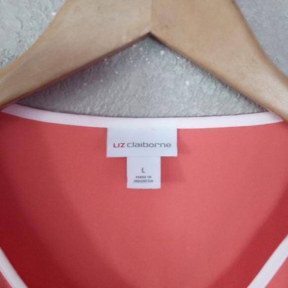 Women's Coral Blouse - Picture 2 of 3